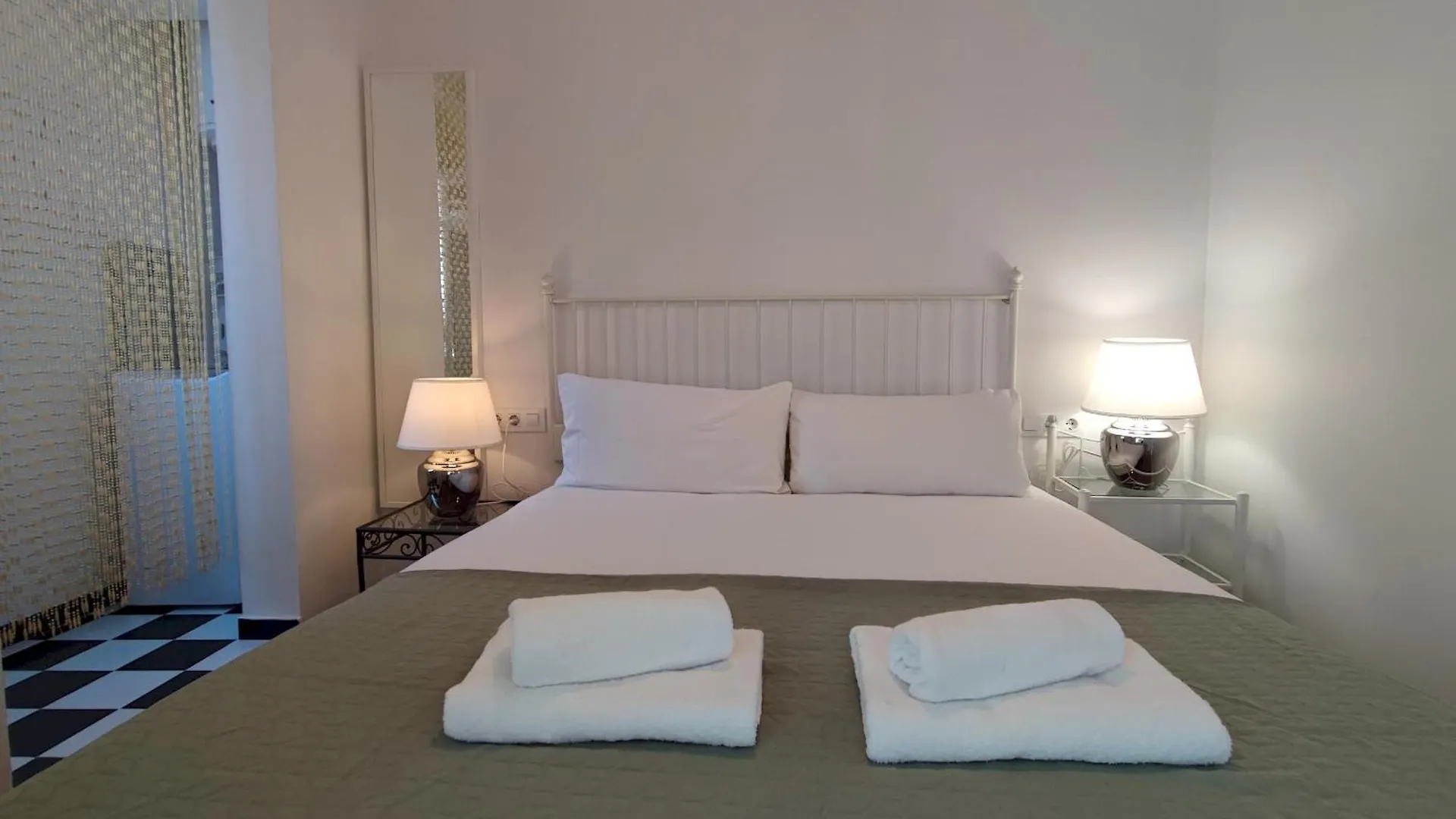 Catalan Comfort Near Sagrada Familia Barcelona Spain
